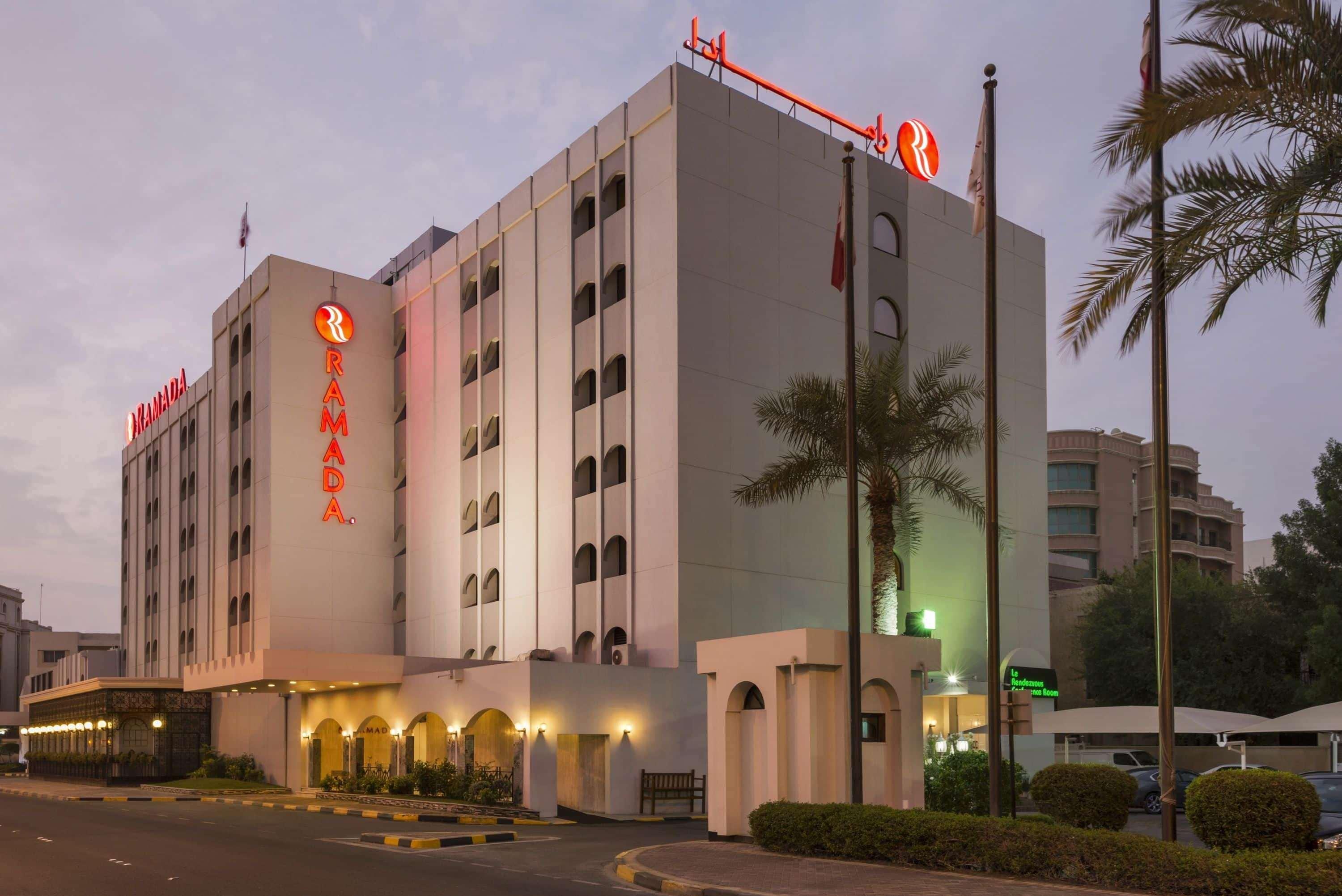 Ramada By Wyndham Bahrain Hotel Manáma Kültér fotó