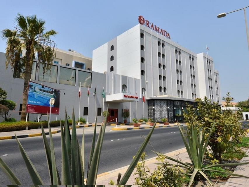 Ramada By Wyndham Bahrain Hotel Manáma Kültér fotó