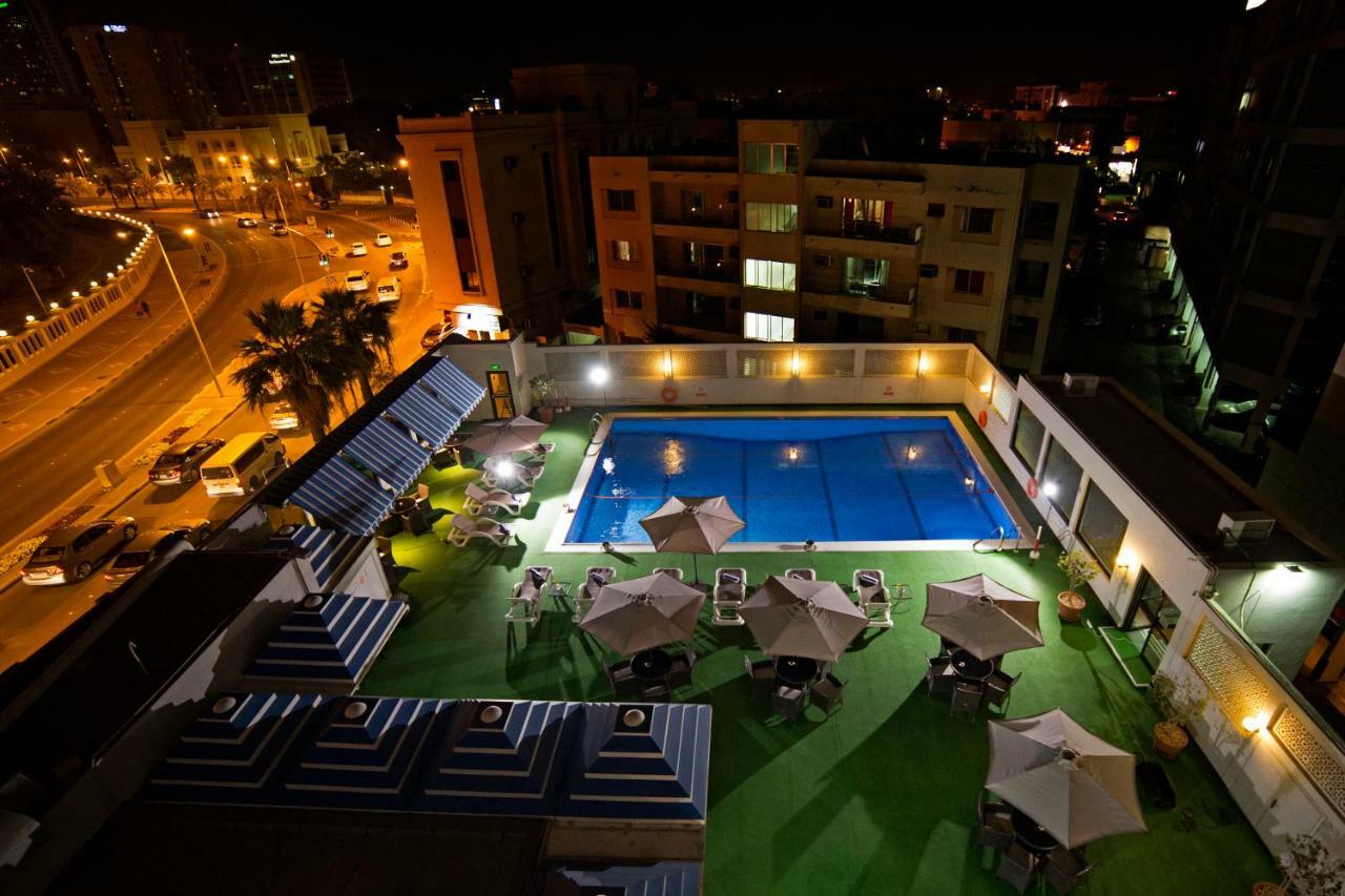 Ramada By Wyndham Bahrain Hotel Manáma Kültér fotó