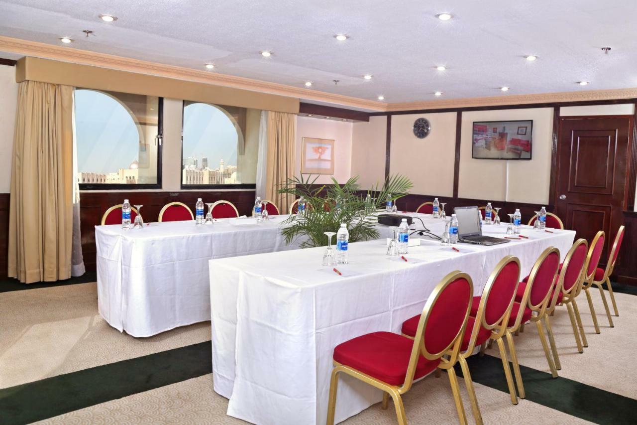Ramada By Wyndham Bahrain Hotel Manáma Kültér fotó