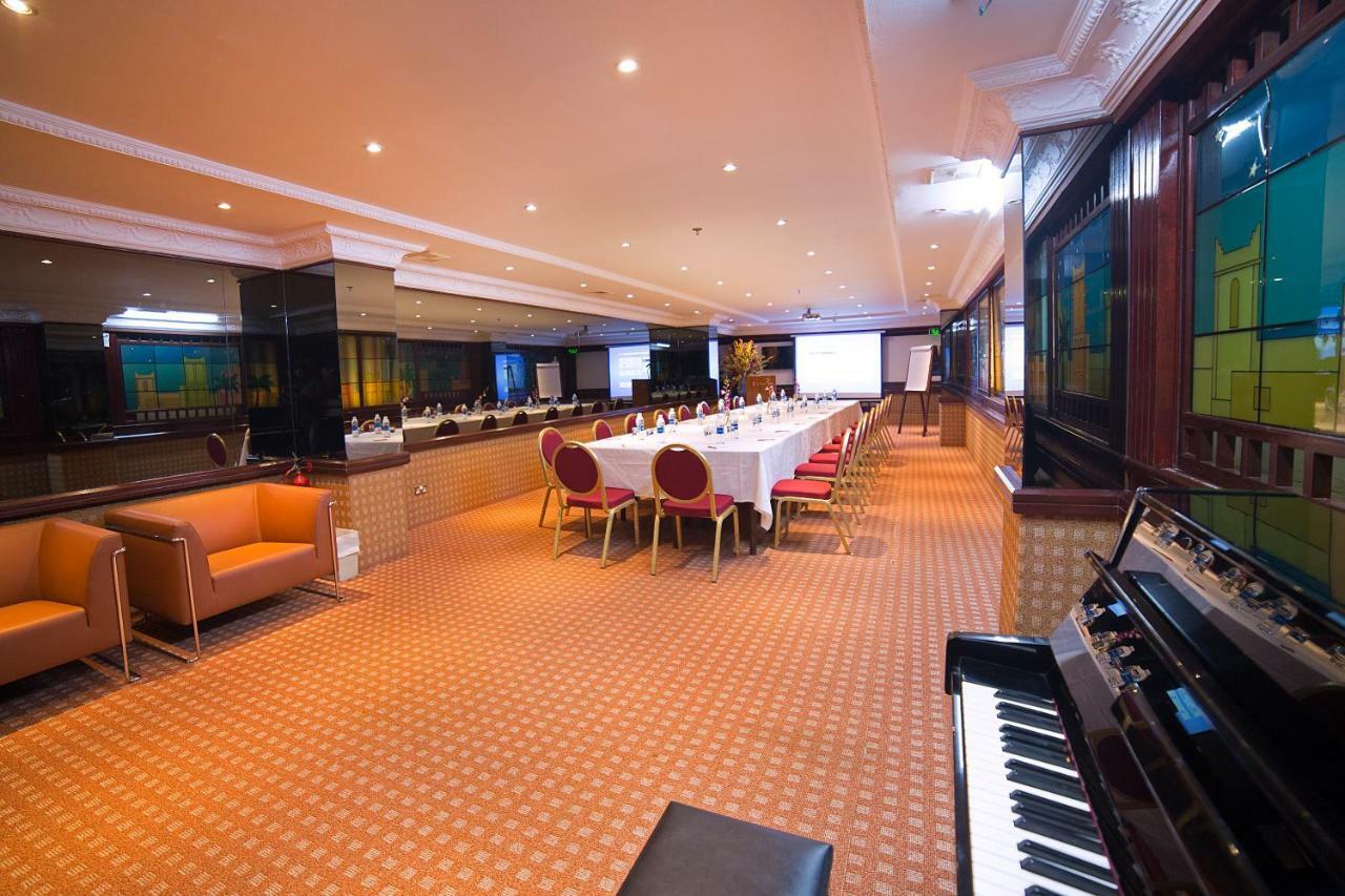 Ramada By Wyndham Bahrain Hotel Manáma Kültér fotó