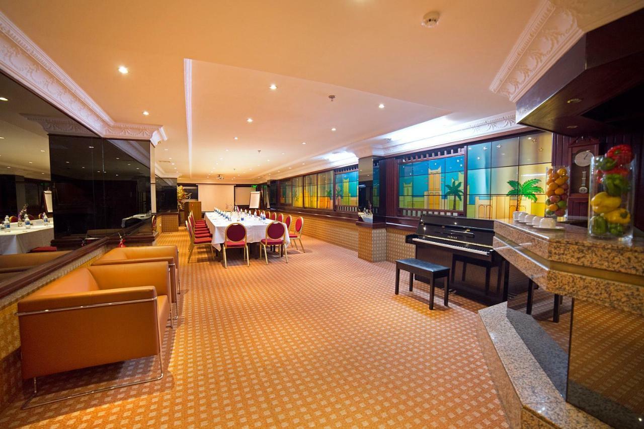Ramada By Wyndham Bahrain Hotel Manáma Kültér fotó