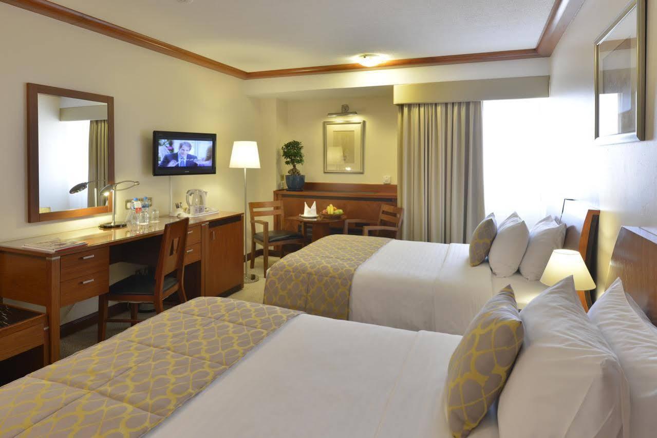 Ramada By Wyndham Bahrain Hotel Manáma Kültér fotó